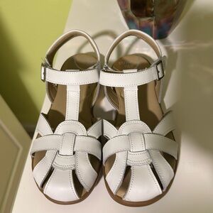 Girls sandals
